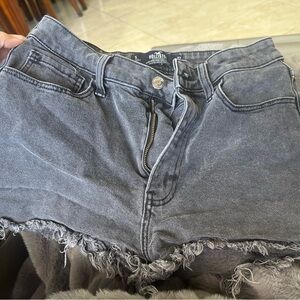 Hollister Ultra High Rise Mom Short
